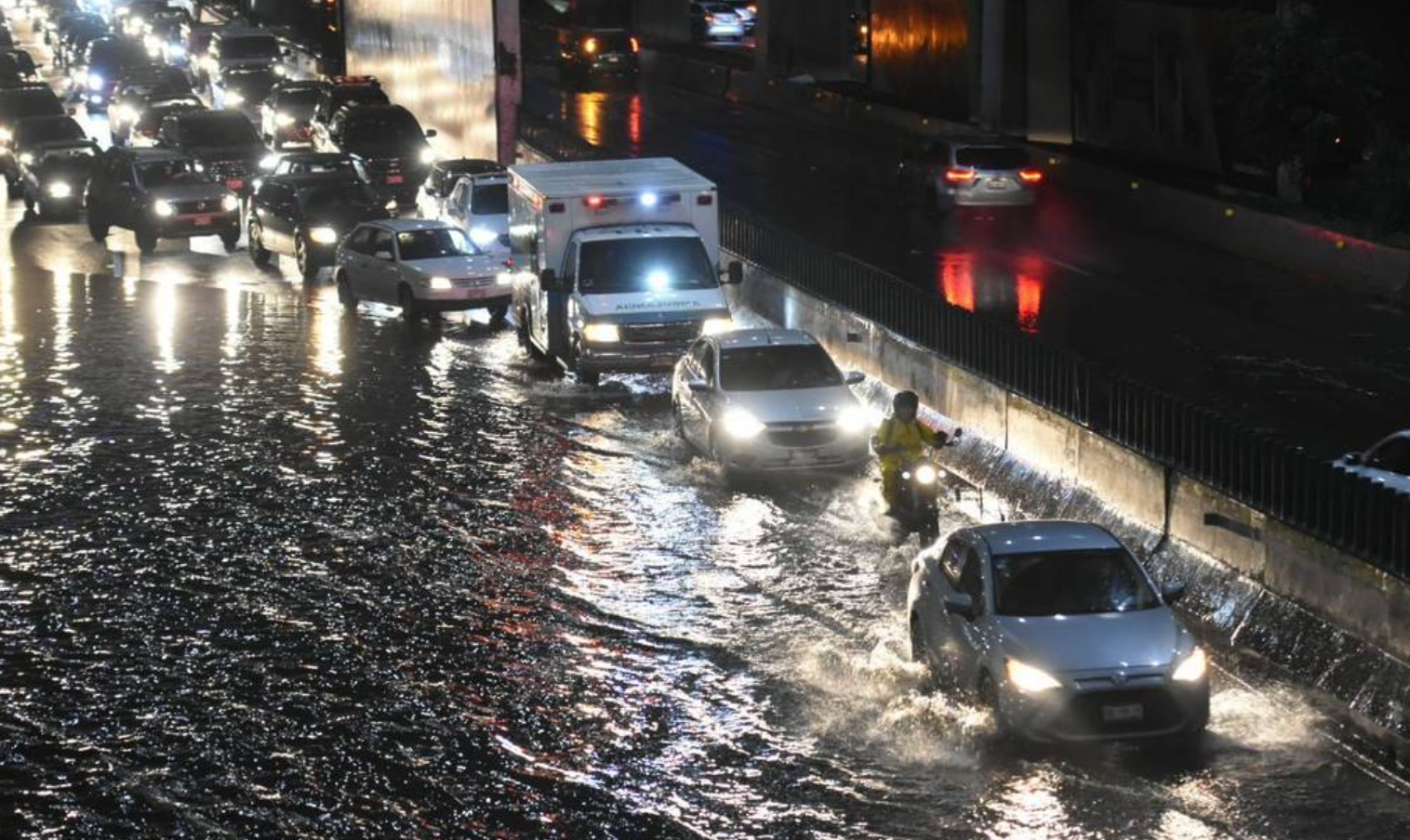 Activan alerta amarilla por lluvias en la CDMX